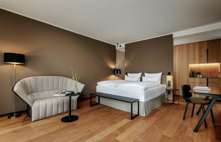 Hotel für 2 Personen, mit Garten und Pool sowie Sauna, mit Haustier in Bergisch Gladbach