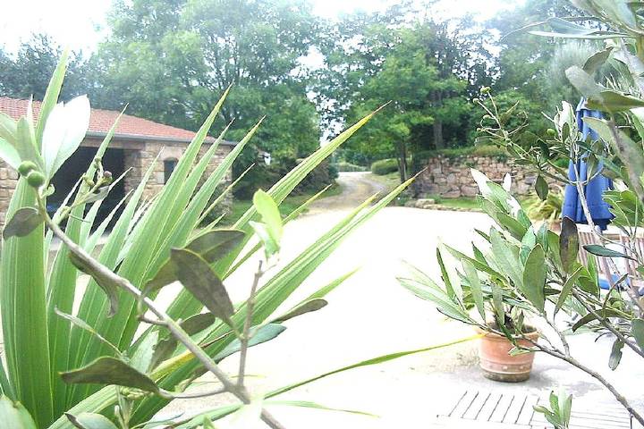 Gîte pour 5 personnes, avec jacuzzi et sauna ainsi que jardin et terrasse, animaux acceptés à Kermaria-Sulard - 4