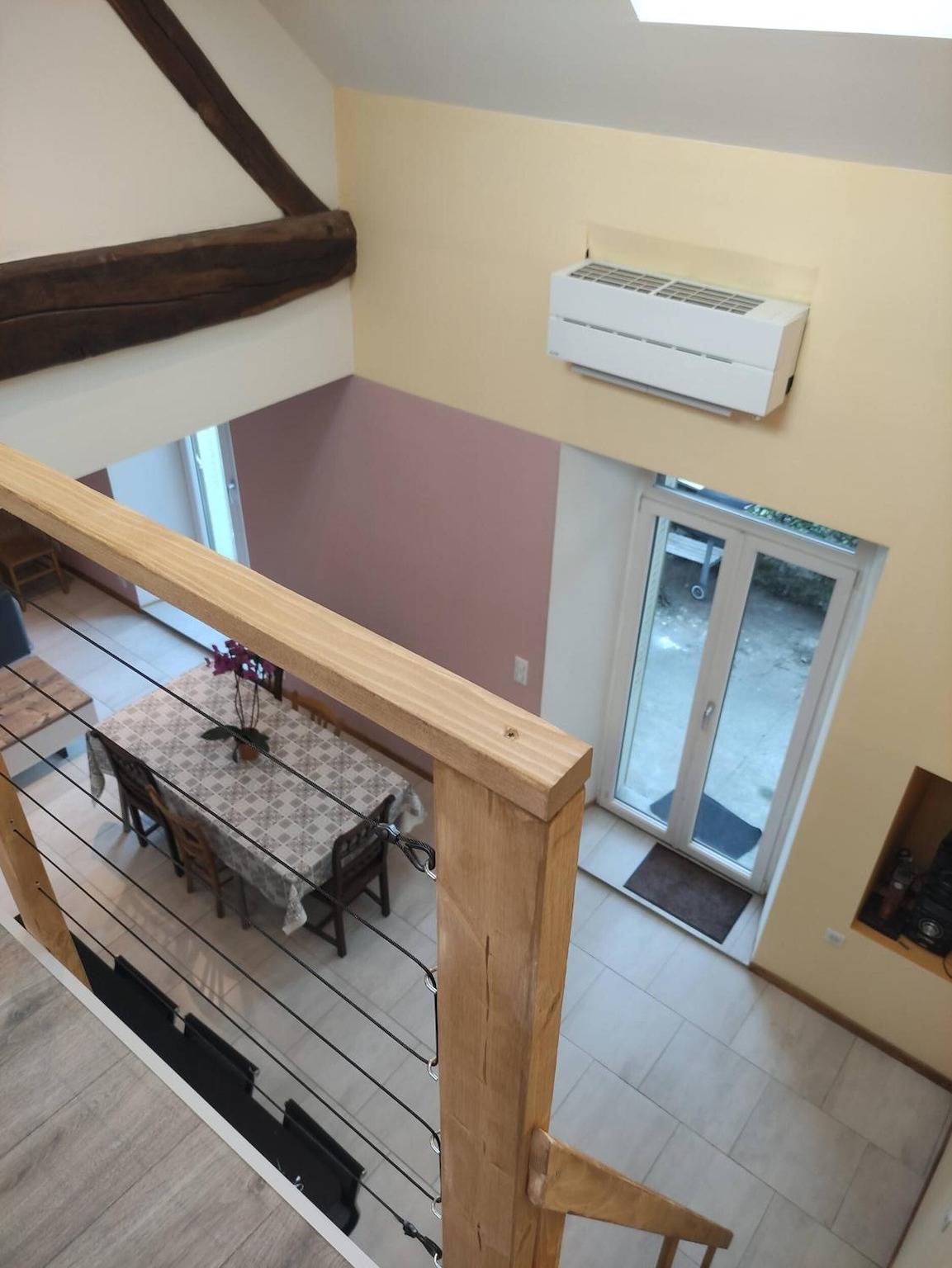 Ganze Wohnung, Haus nahe Bahnhof mit Außenbereich in Neufchâteau (Frankreich)