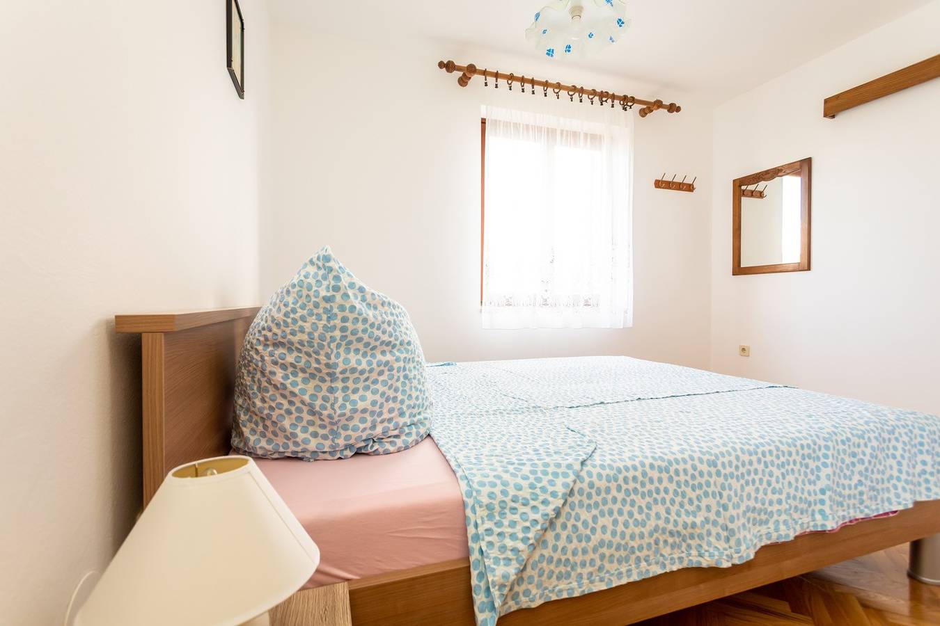Apartament dla 2 osób z balkonem z widokiem na morze in Malinska-Dubašnica, Krk