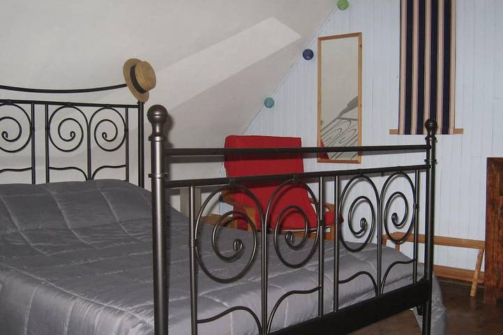 Location de vacances pour 5 personnes, avec terrasse et jardin à Minihy-Tréguier - 2