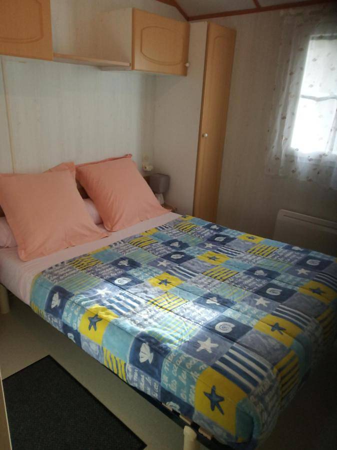 Maison de campagne pour 6 personnes, avec balcon et vue sur le lac ainsi que vue et piscine à Lissac-sur-Couze - 2