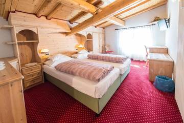 Hôtel pour 2 personnes, avec jardin, animaux acceptés à Madonna di Campiglio