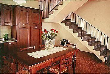 Ganze Ferienwohnung, Ferienwohnung mit möbliertem Balkon in Minucciano, Garfagnana