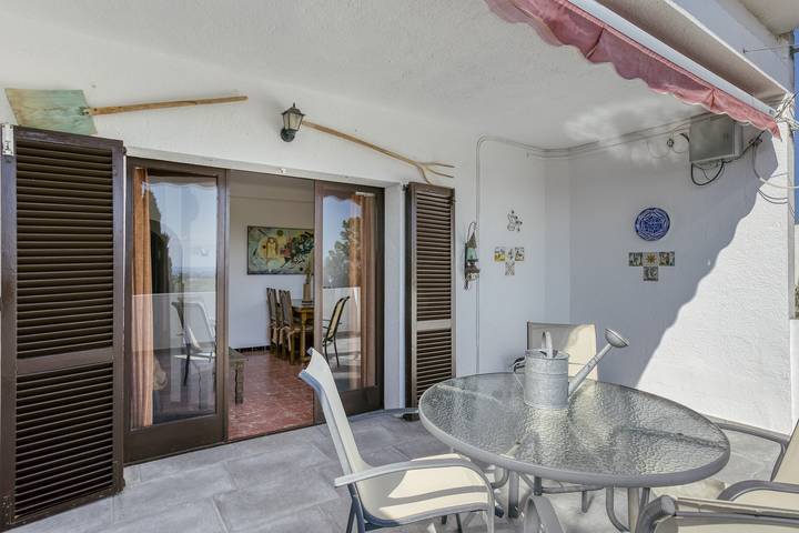 Apartamento entero, "Ático con vistas al mar en Roses" con vistas al mar, terraza y Wi-Fi in El Mas Boscá, Roses