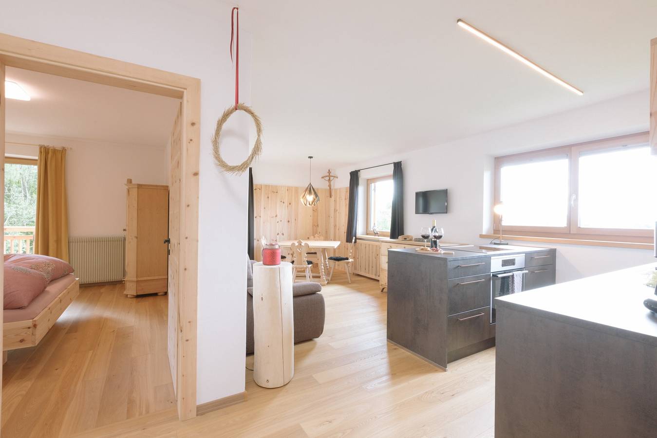 Entire apartment, Holiday Home “Berg Wieserhof” with Mountain View, Balcony and Shared Garden in Aldein, South Tyrol