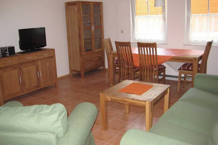 Ganze Wohnung, Ferienhaus 9 - Dependance Ferienhäuser am Kastavensee in Himmelpfort, Uckermark