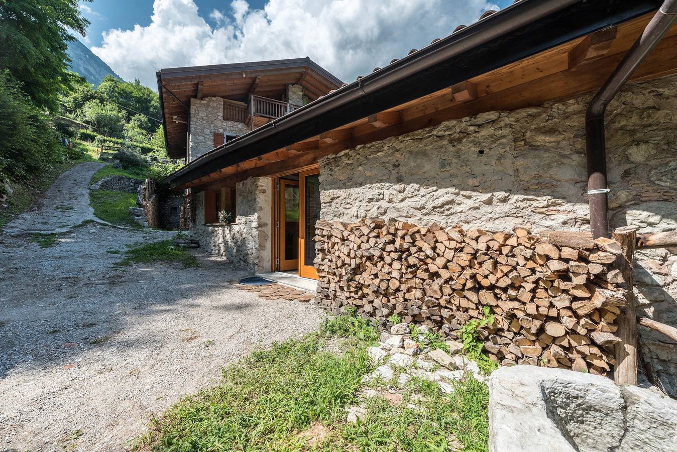 Ganze Wohnung, Ferienwohnung Casa al Mulino mit Bergblick, Wlan und Garten in Villa del Monte, Tenno