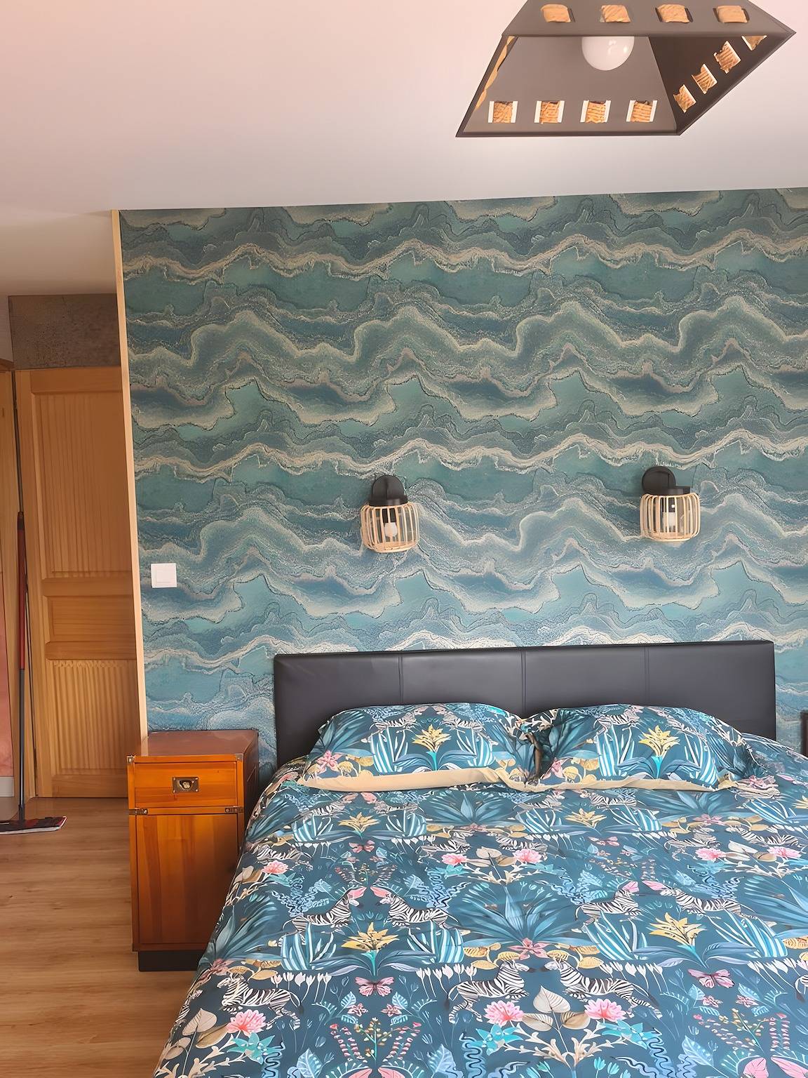 Chambre d’hôtes « Chambre Africaine » avec terrasse partagée, jardin partagé et Wi-Fi in Surtainville, Côte de la Déroute