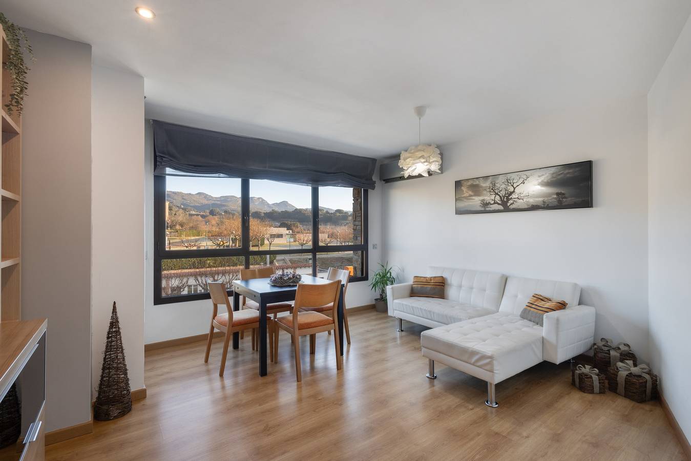 Apartamento entero, Apartamento 'Niu Turistic Olvan' con vistas a la montaña, balcón y aire acondicionado in Olván, Pirineos