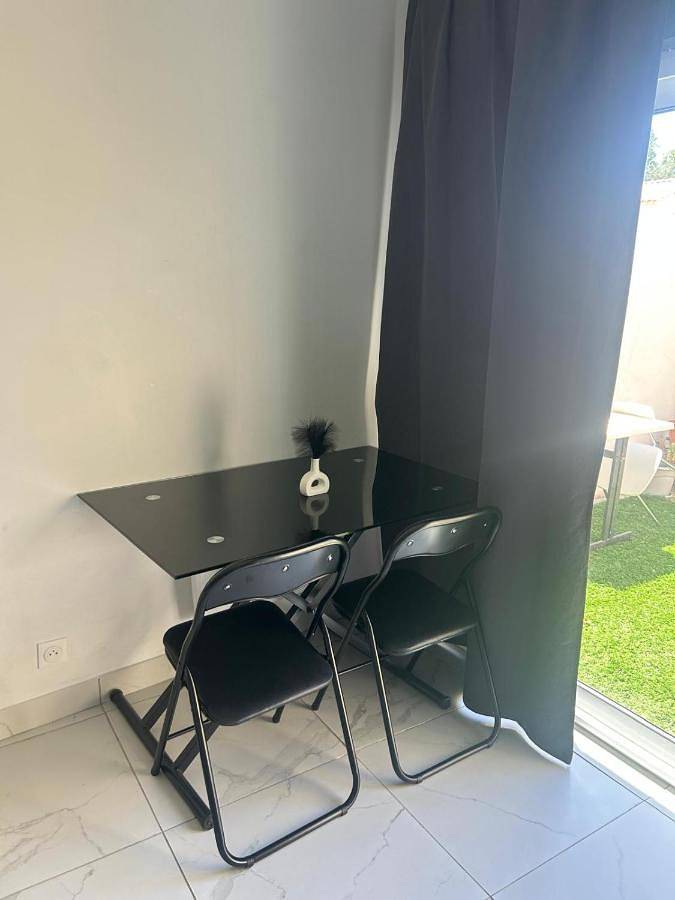 Appartement entier, Studio en bas de villa in Arles, Région d'Arles