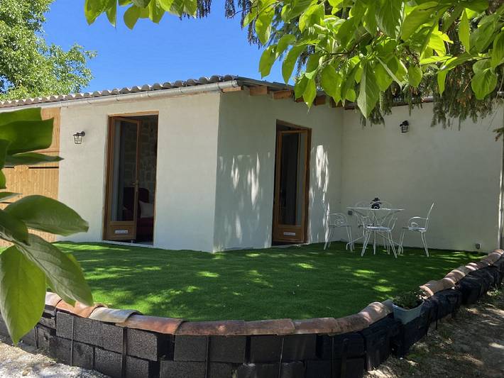 Gîte pour 4 personnes, avec piscine