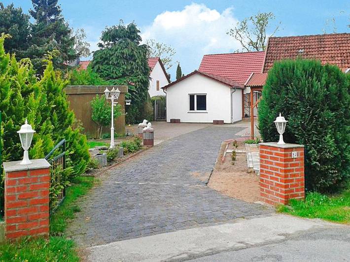 Ferienwohnung für 4 Personen, mit Terrasse in Ribnitz-Damgarten