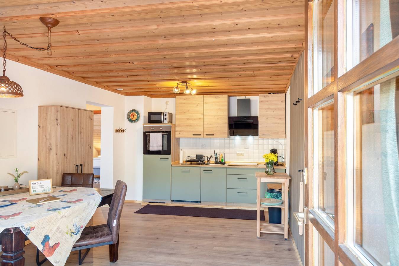 Appartement 'Fewo Enzian' met bergzicht, privé zonneterras en wifi, foto 9