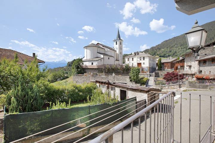 Appartamento intero, Appartamento 'Casa Elisa' con vista sulle montagne, balcone e Wi-Fi in Doues, Comune di Doues