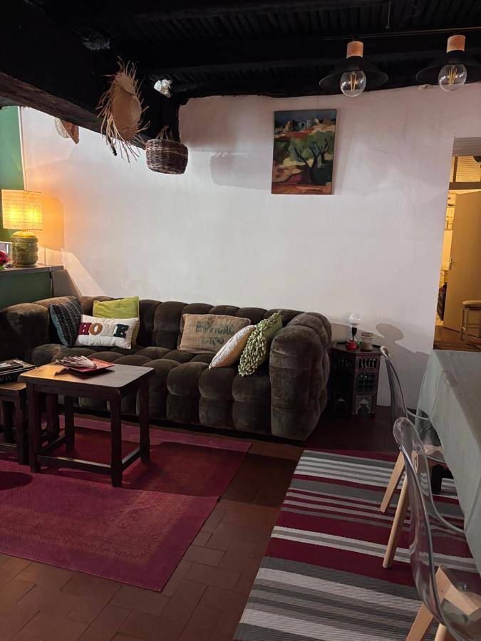 Location de vacances pour 4 personnes, avec jardin et vue à Ortiporio