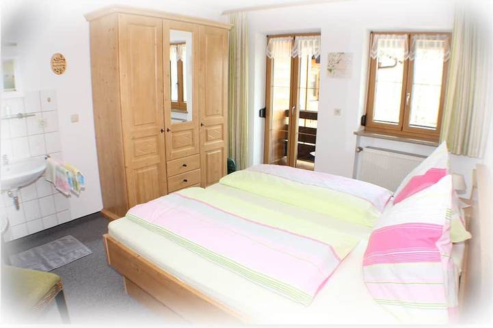 Ganze Wohnung, Ferienwohnung Tauernblick - dem Himmel so nah! Maria- Gern  ,4 Sterne . in Berchtesgaden, Berchtesgadener Alpen