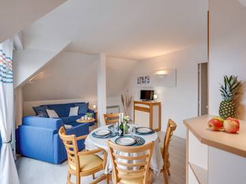 Gîte pour 4 personnes, avec vue et terrasse dans Plage de la Légenèse
