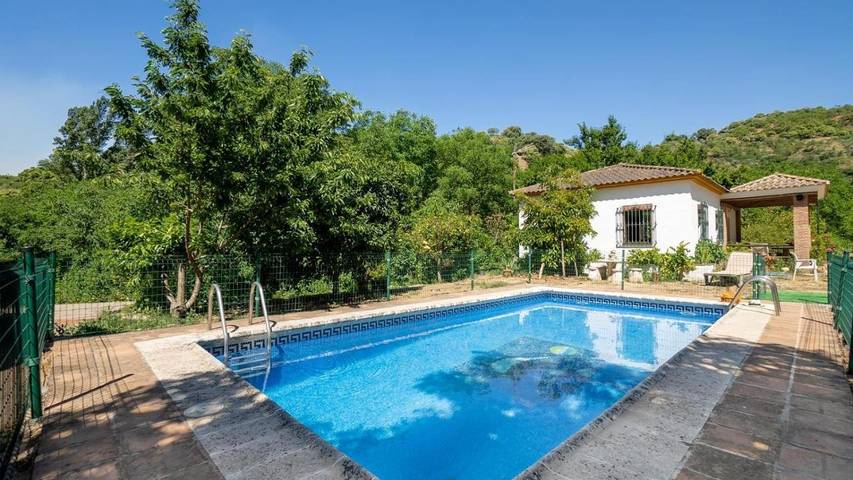 Apartamento para 5 personas, con Piscina en Igualeja