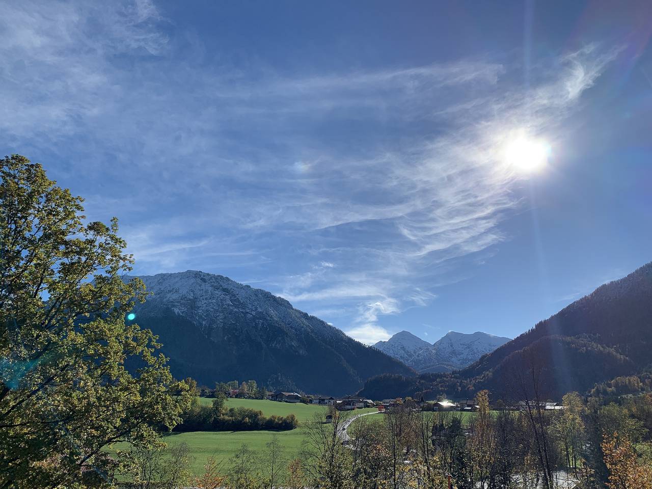 Ganze Ferienwohnung, Alpinzeit.bayern Tanja und Thomas Preinfalk inkl. Chiemgaukarte - 1-Raum Ferienwohnung 33qm im Dachgeschoss mit Südbalkon/Bergblick in Ruhpolding, Bayerische Alpen
