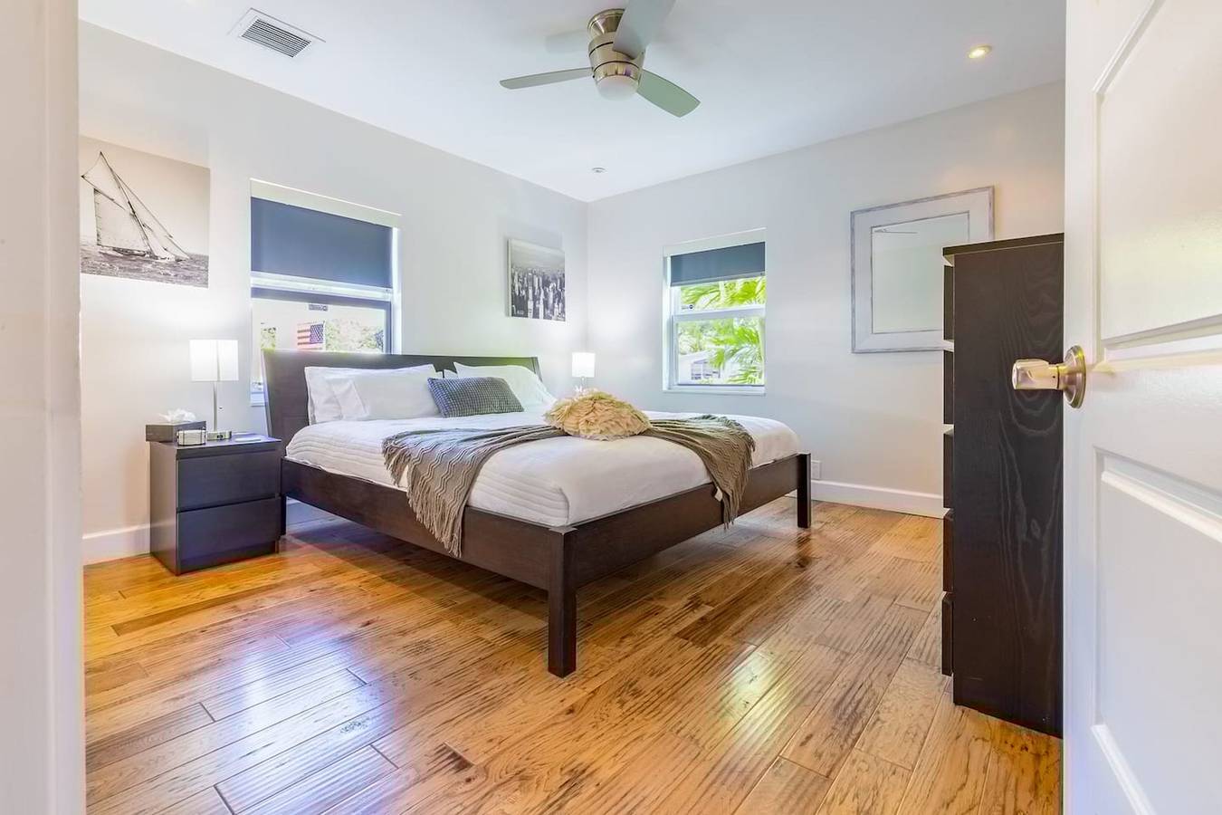 Beachside Bliss Lush Private Pool, Bbq, King Bed in Dania Beach, Broward County