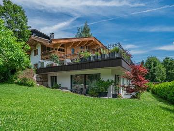 Ferienwohnung für 4 Personen, mit Terrasse und Garten in Jochberg