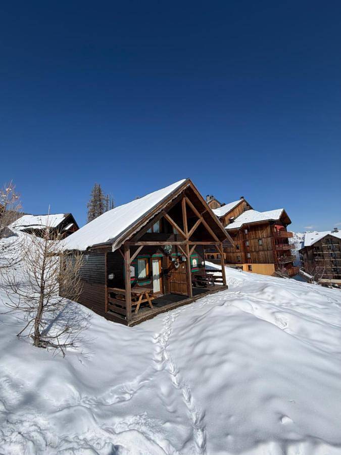 Chalet pour 6 personnes, avec vue et jardin, animaux acceptés à Risoul - 2