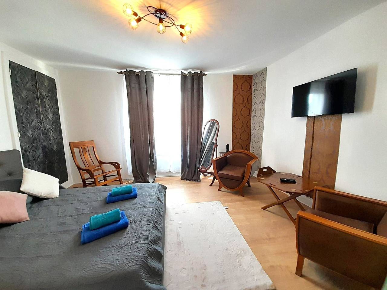 Ganze Wohnung, Attila 2 in Châteauroux, Châteauroux und Umgebung