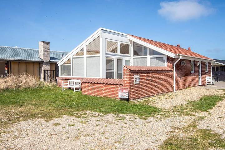 Ferienhaus für 4 Personen, mit Terrasse in Henne Strand