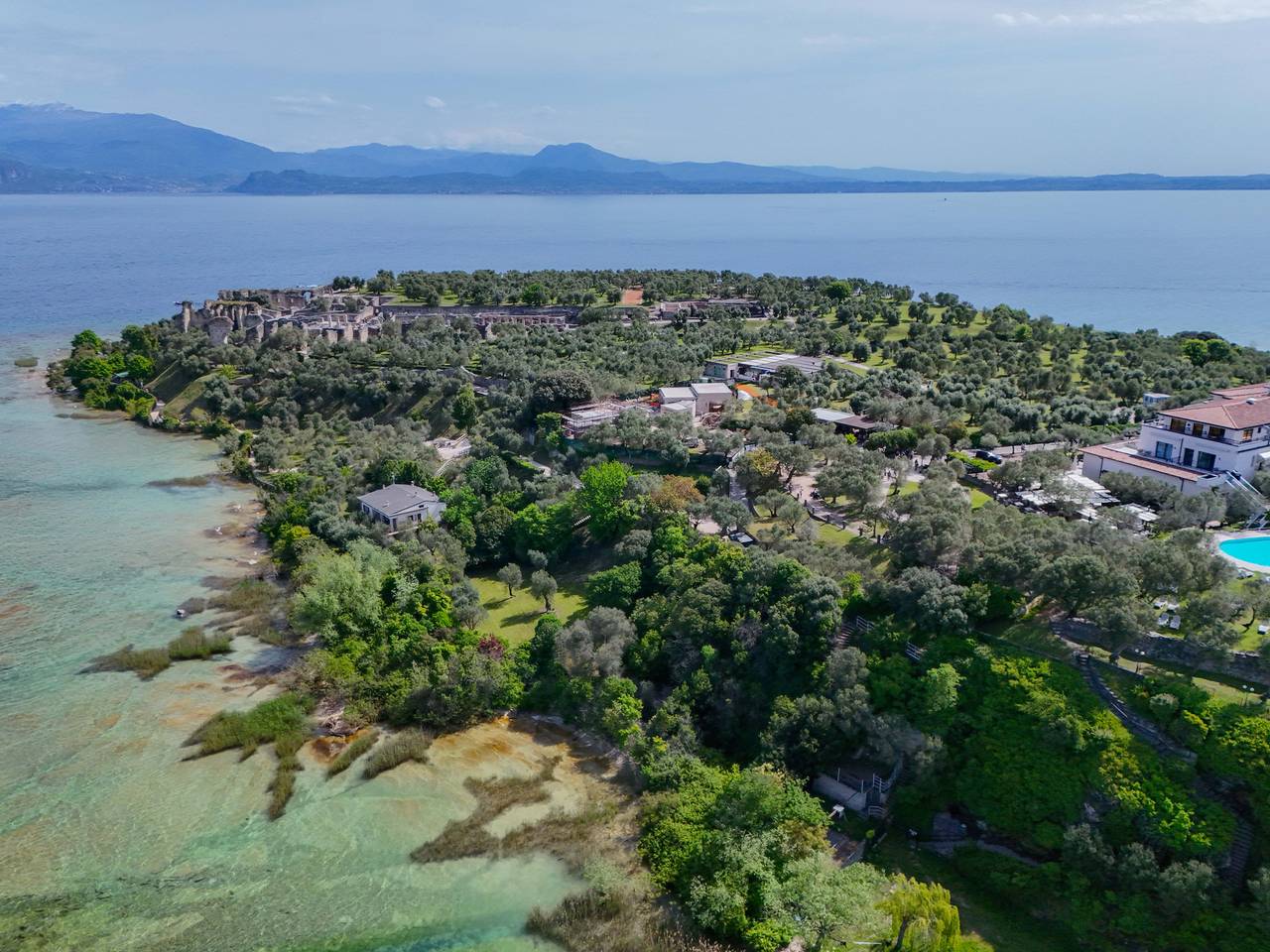 Mgh - Villa Sirmione in Lido delle Bionde (Sirmione), Sirmione