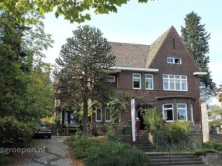 Vakantiehuis voor 23 personen, with Balkon/Terras and Terras as well as Tuin in Zuid-Limburg