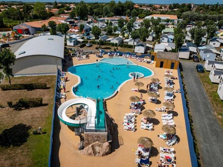 Gîte pour 2 personnes, avec bassin pour enfant à Angles