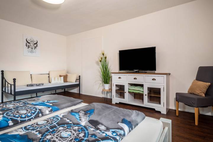 Ganze Wohnung, Ferienwohnung mit Balkon und 2 Schlafzimmern in Ravensburg, Region Bodensee-Oberschwaben