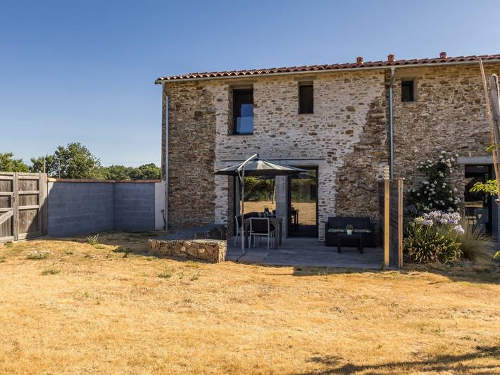 Gîte pour 3 personnes, avec Terrasse à La Haie-Fouassière