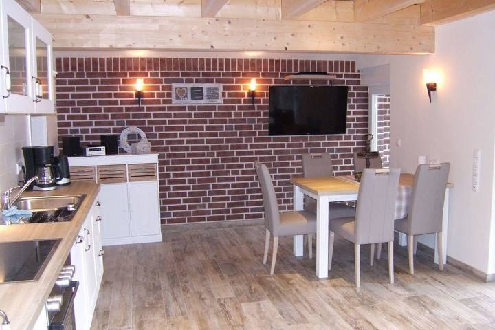 Ferienwohnung für 6 Personen, mit Balkon und Terrasse sowie Garten und Sauna in Südbrookmerland - 3