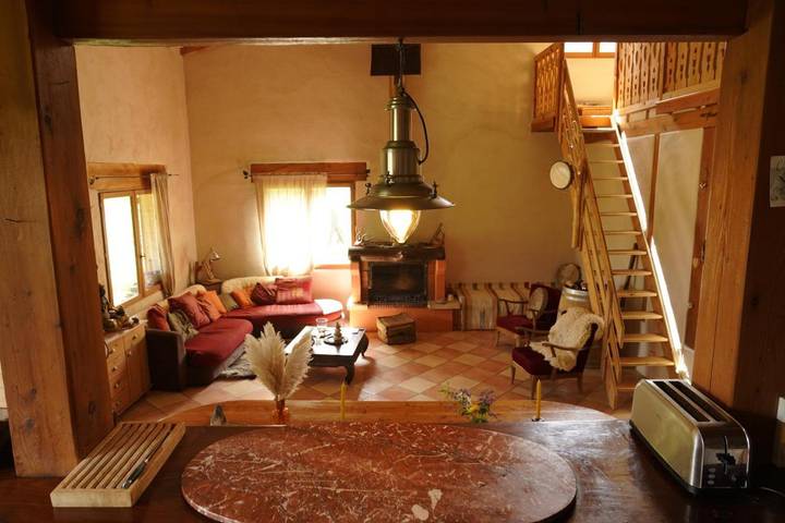 Location de vacances pour 4 personnes, avec jardin ainsi que vue et terrasse à Bugarach - 2