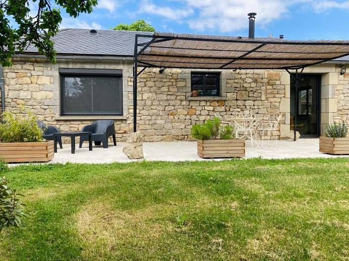 Location de vacances pour 2 personnes, avec Terrasse et Vue à Recoules-Prévinquières