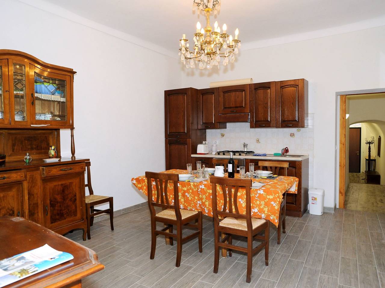 Apartamento entero, 'Medieval House' mit Terrasse in Ventimiglia (Ciudad), Ventimiglia