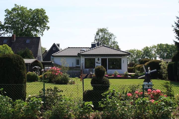 Ferienhaus für 3 Personen, mit Terrasse und Garten