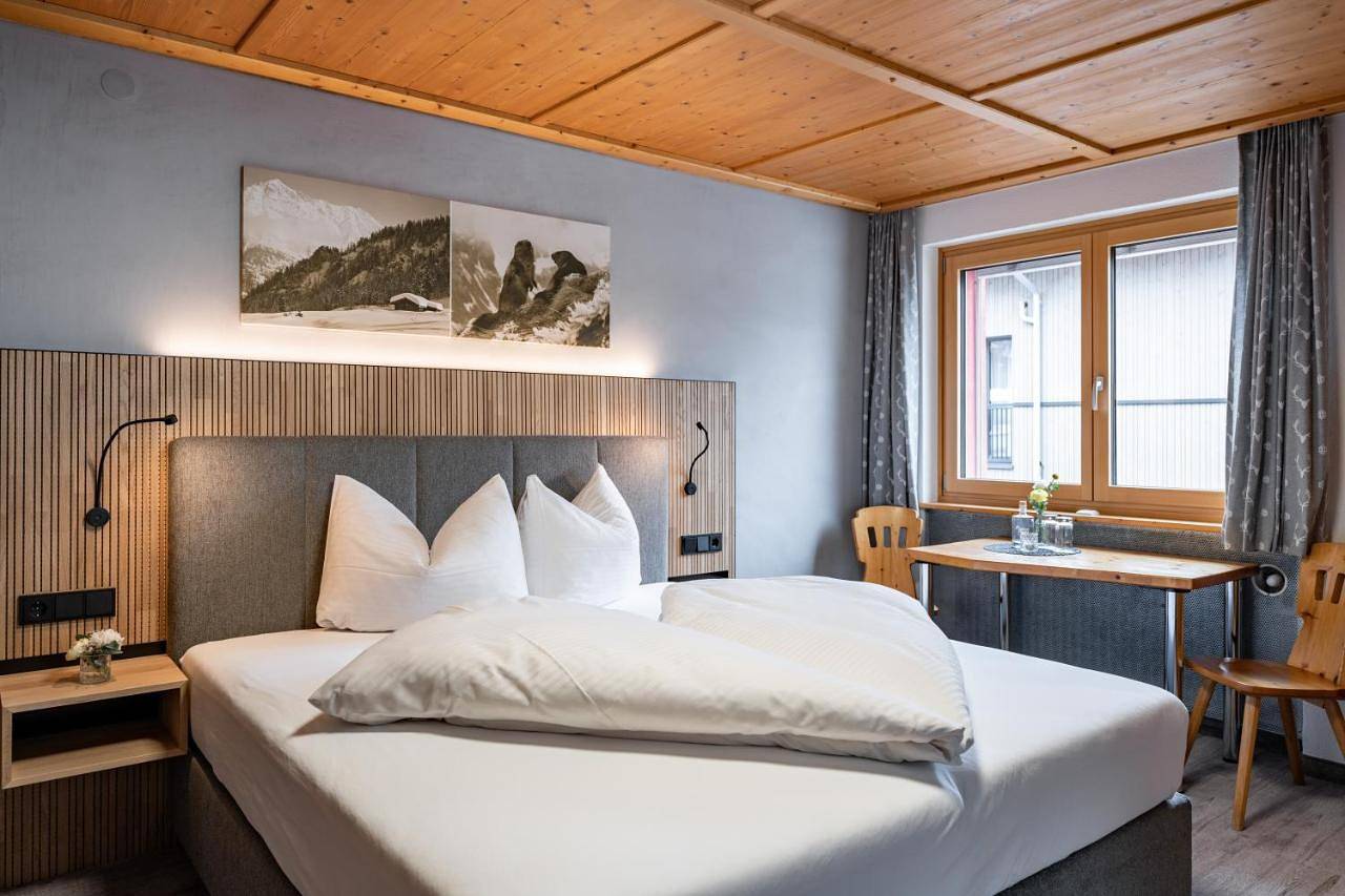 Hotel Garni Madrisa in Brand, Brandnertal