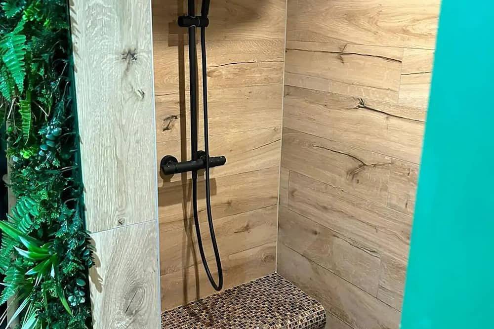 Apartamento entero, Apartment Cocoon jungle, romantic loveroom in Altkirch, Región de Altkirch