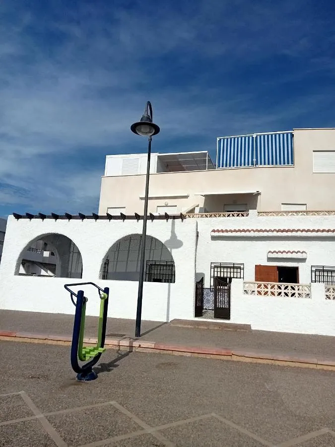 Apartamento de vacaciones para 3 personas, con vistas y terraza - 1