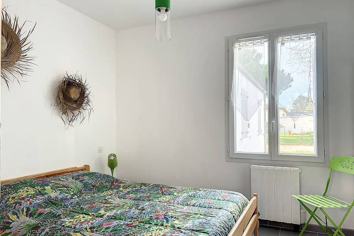 Location de vacances pour 6 personnes, avec terrasse et jardin, animaux acceptés à La Brée-les-Bains - 2