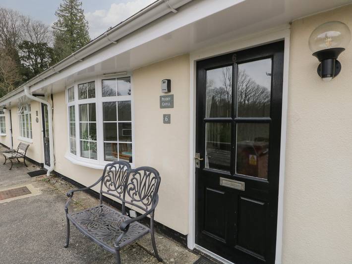 Holiday rental for 4 people, with Terrace and Garden as well as Lake view in Windermere