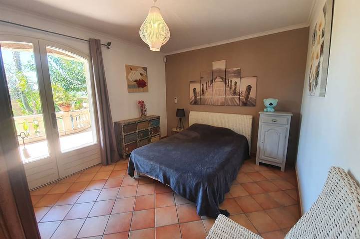 Villa pour 12 personnes, avec jardin, animaux acceptés à Carqueiranne - 2