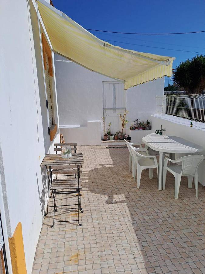 Casa rural para 5 personas, con Terraza en Estoril - 2