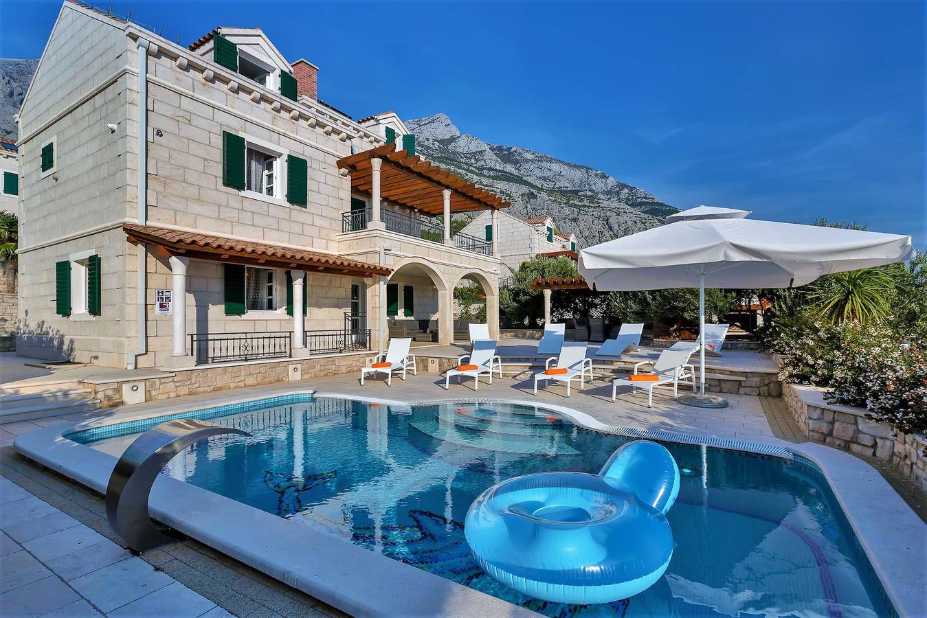 Villa Petra mit Pool in Makarska, Makarska Riviera