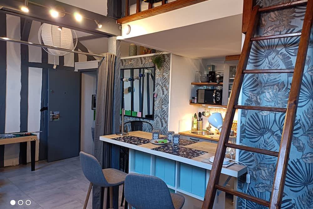 Apartamento entero, Le Mini Loft *** La Suite, Montargis. in Montargis, Región de Montargis