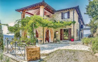 Ferienhaus für 10 Personen, mit Terrasse und Garten, mit Haustier in Umbrien