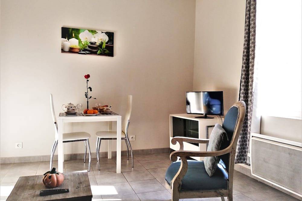 Ganze Wohnung, Saëns 3-t2 de 32m2+pkg Optionnel-centre Historique & Plages à 16km in Béziers, Côte d'Améthyste